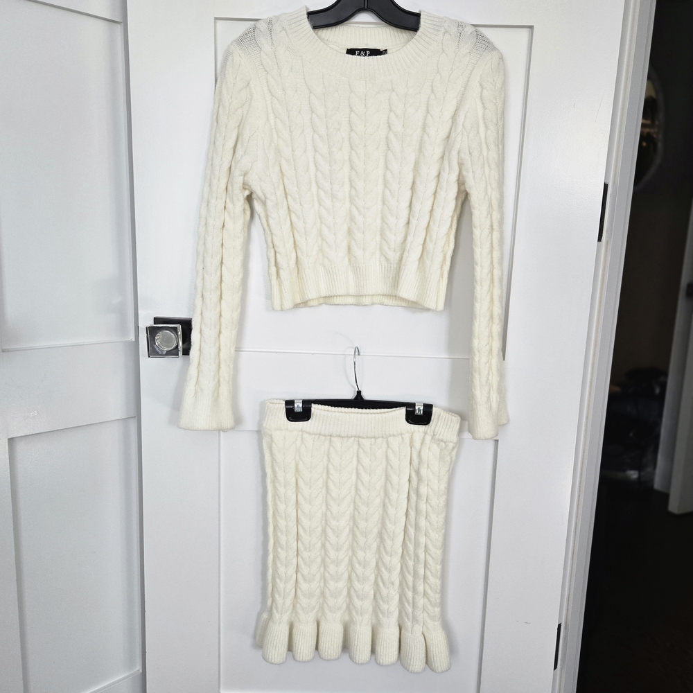 Cream Cable Knit Skirt And Top Set Size Small